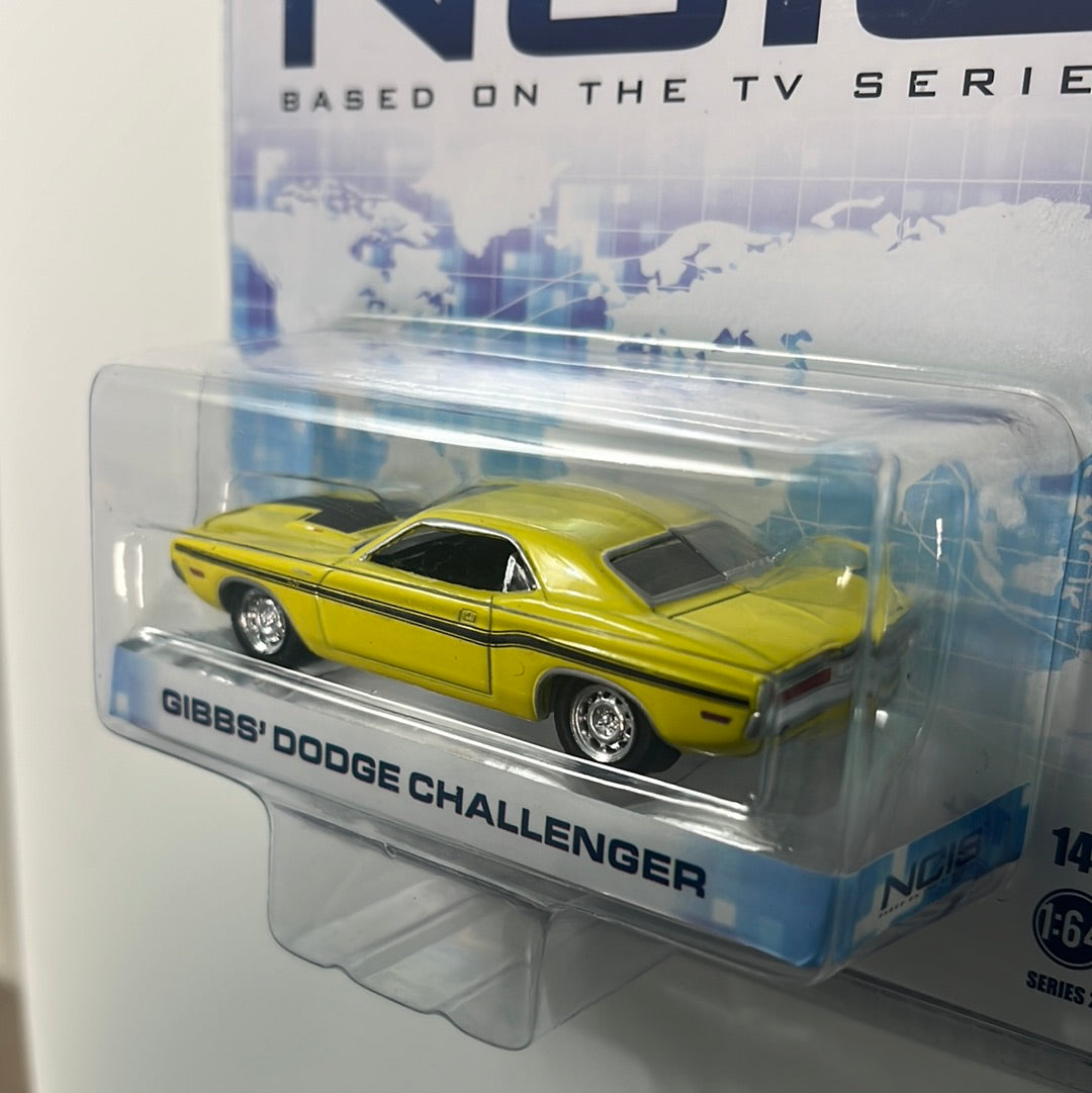 1/64 Greenlight Hollywood NCIS Gibb’s Dodge Challenger Yellow