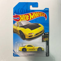 Hot Wheels 1/64 ‘95 Mazda RX-7 Yellow