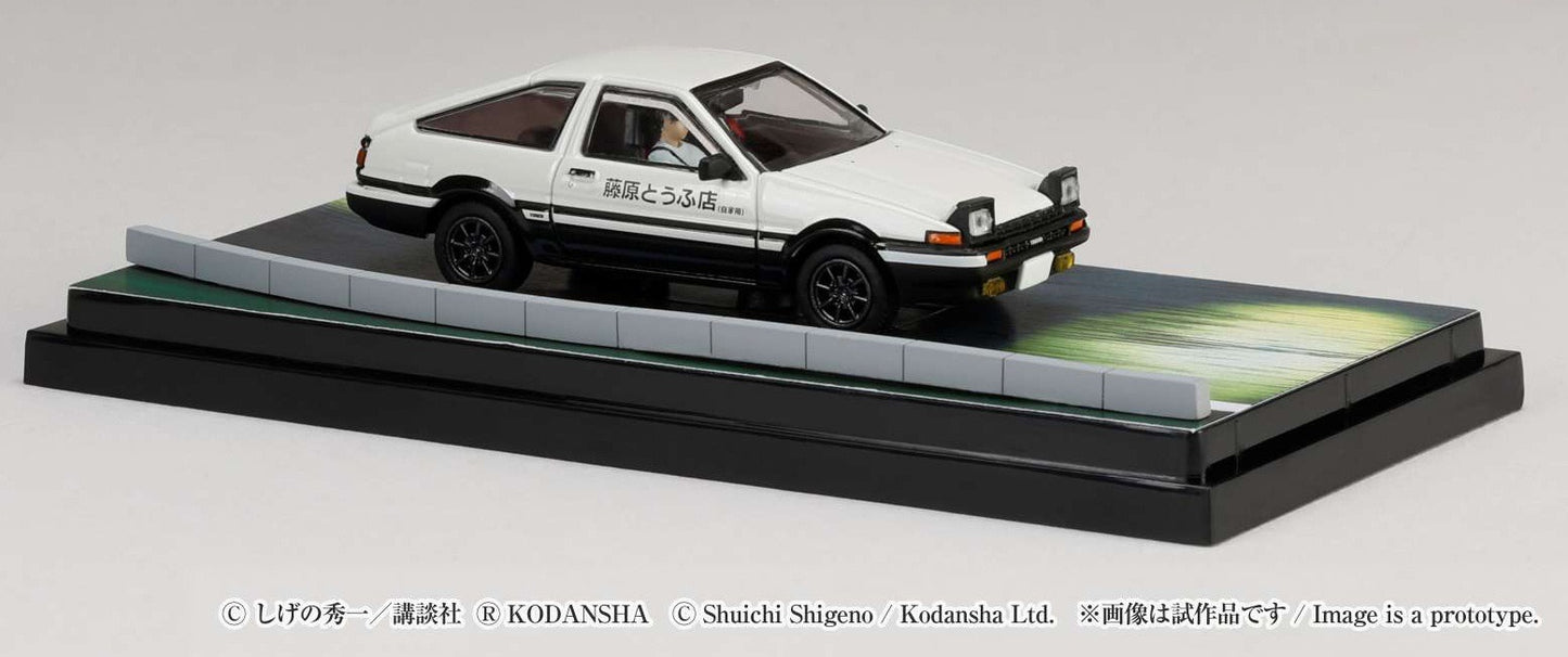 Hobby Japan 1/64 Initial D Toyota Sprinter Trueno GT Apex AE86 / Ryosuke Takahashi vs Takumi Fujiwara w/ Driver