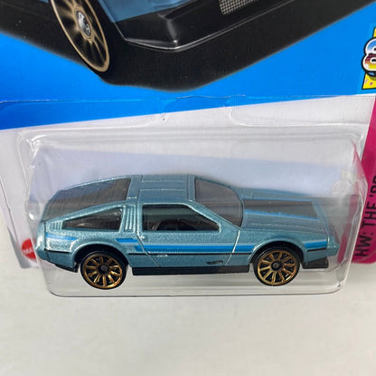 Hot Wheels 1/64 DMC Delorean Blue