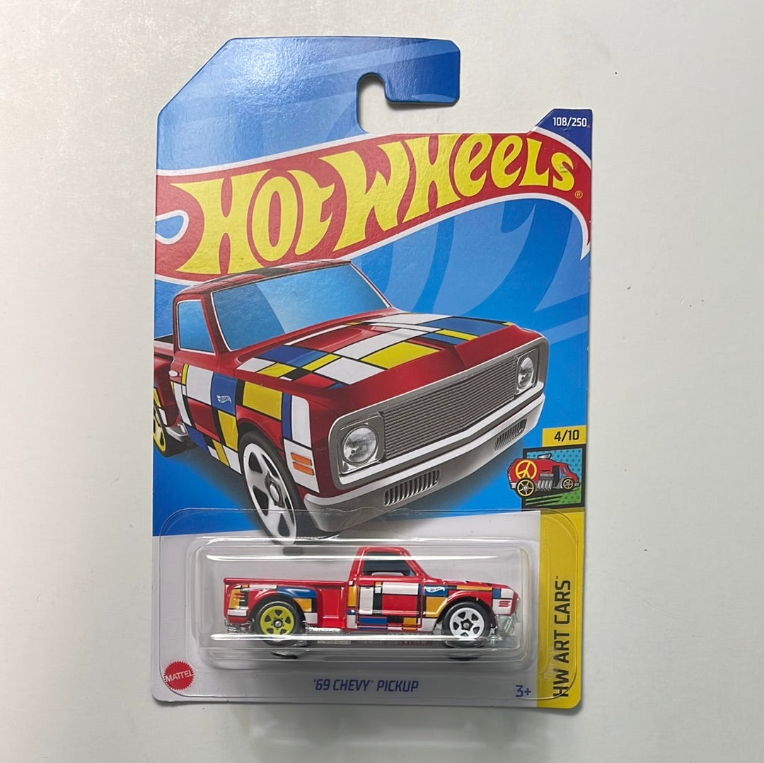 Hot Wheels 1/64 ‘69 Chevy Pickup Red
