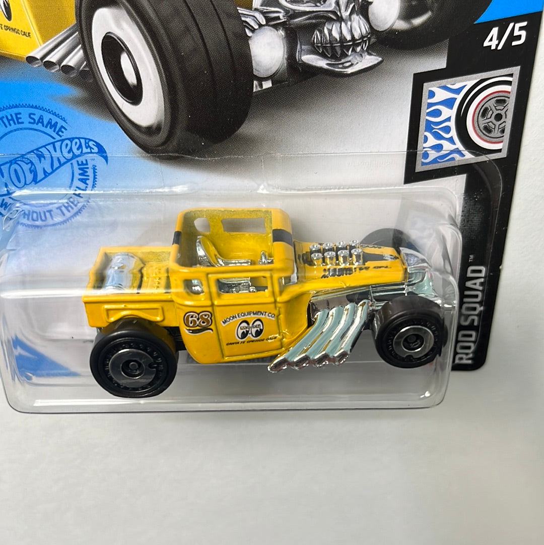 Hot Wheels 1/64 Bone Shaker Mooneyes Yellow