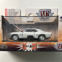 1/64 M2 Machines 1969 Chevrolet Camaro SS/RS 350 Z10 White & Orange