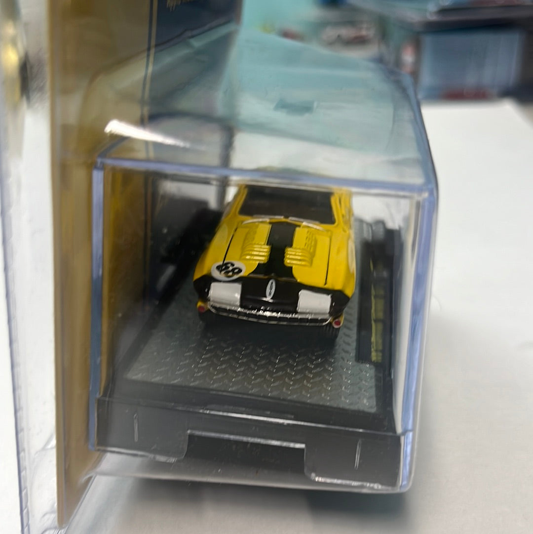 1/64 M2 Machines 1966 Chevrolet Corvette 427 “Lemon Peeler”