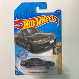 Hot Wheels 1/64 Nissan Skyline  GT-R ( BNR32) Black