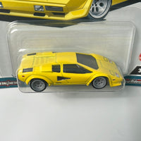 Hot Wheels Car Culture Spettacolare Lamborghini Countach LP 5000 QV Yellow - Damaged Box