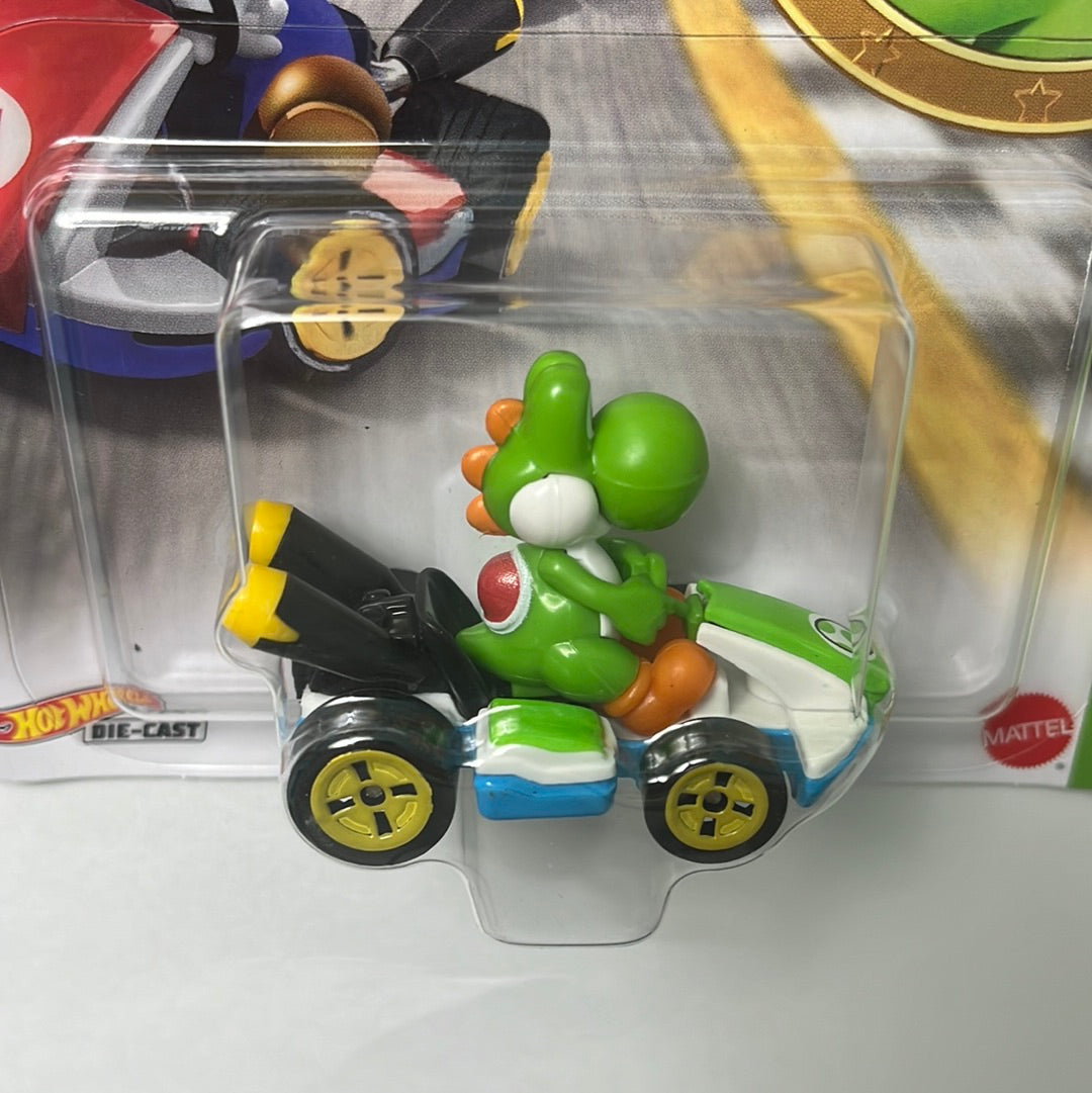 Hot Wheels Mario Kart Yoshi w/ Standard Kart – Flipn Diecast