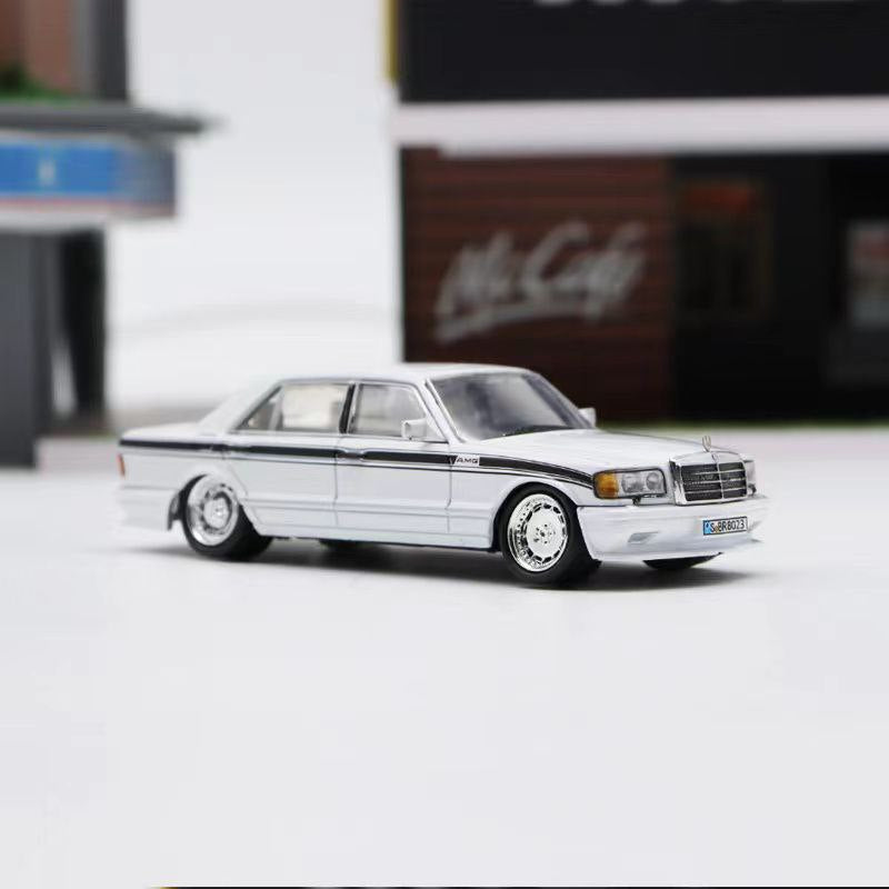 1/64 Master Mercedes Benz W126 560SEL Low Ride White