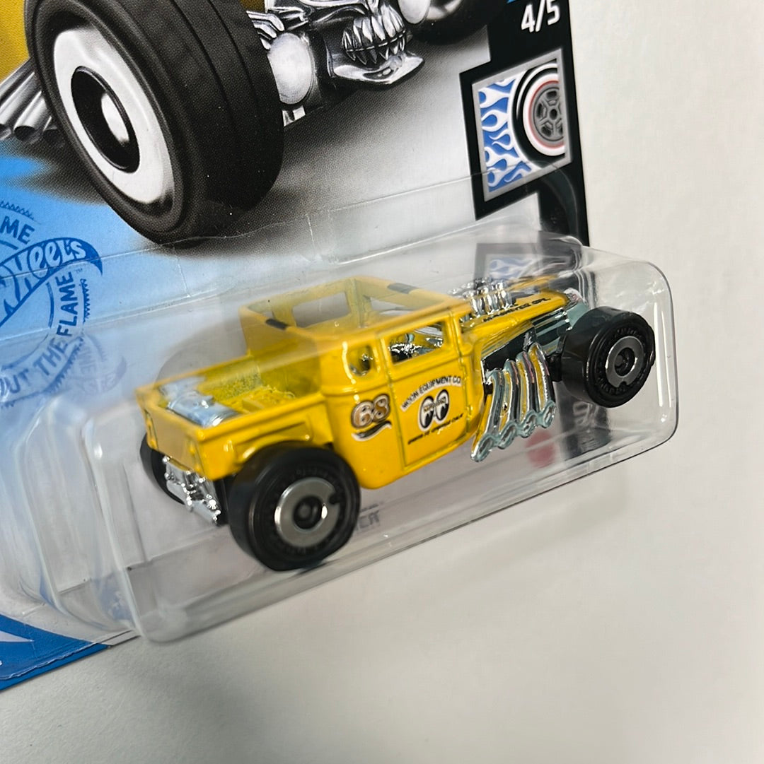 Hot Wheels 1/64 Bone Shaker Mooneyes Yellow