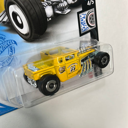 Hot Wheels 1/64 Bone Shaker Mooneyes Yellow