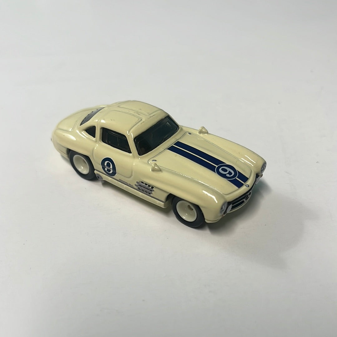 *Loose* Hot Wheels 1/64 Premium Car Culture Box Set Mercedes-Benz 300 SL Beige
