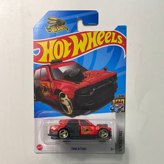 Hot Wheels 1/64 Time Attaxi Red - Damaged Card
