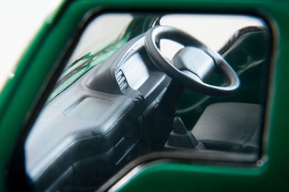 Tomica 1/64 LV-N285a Isuzu Elf Panel Van (Pigeon Mark Moving Center) Green & Grey