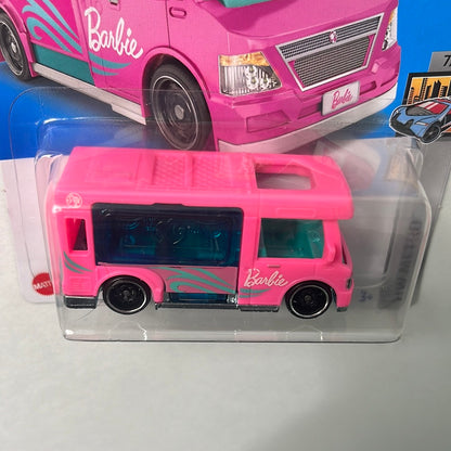 Hot Wheels 1/64 Barbie Dream Camper Pink