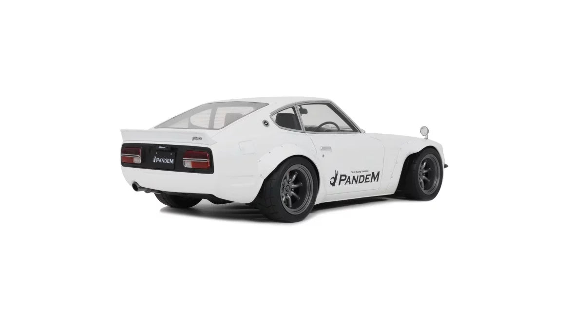 Otto Mobile 1/18 PANDEM Nissan Fairlady Z 2015 White - OT1167