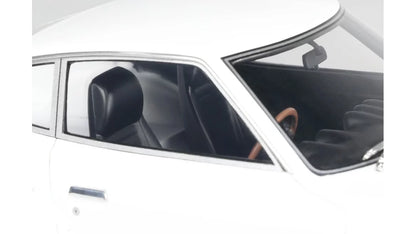 Otto Mobile 1/18 PANDEM Nissan Fairlady Z 2015 White - OT1167