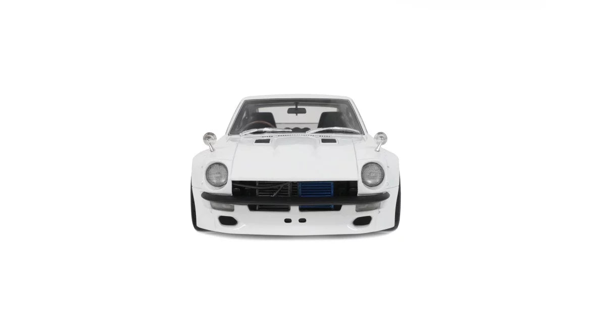 Otto Mobile 1/18 PANDEM Nissan Fairlady Z 2015 White - OT1167