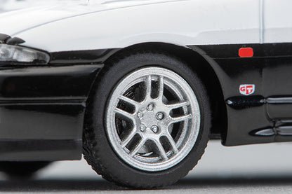 Tomica Limited Vintage Neo 1/64 LV-N322a Nissan Skyline GT-R White & Black - Patrol Car
