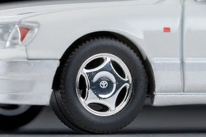 Tomica Limited Vintage Neo 1/64 LV-N356a Toyota Celsior 1997 White Pearl & Silver