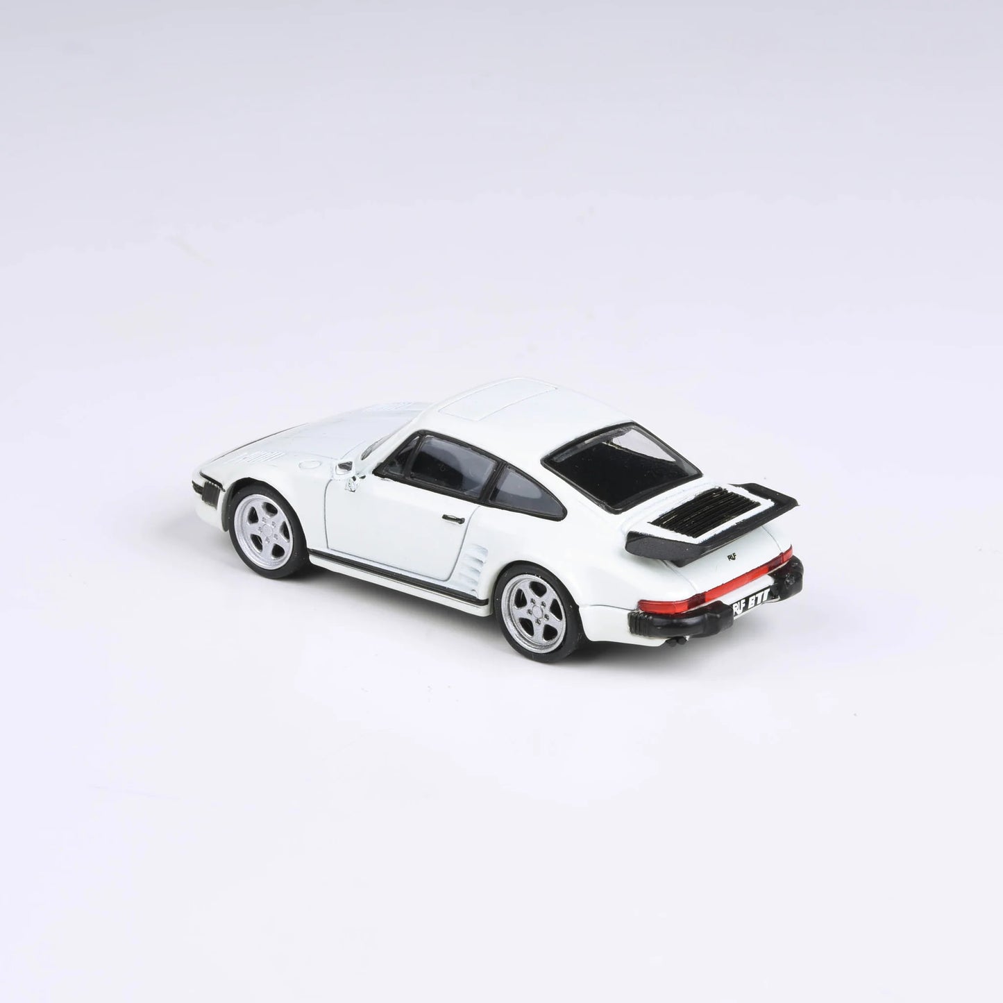 Para64 1/64 1986 RUF BTR Grand Prix White - PA-55542