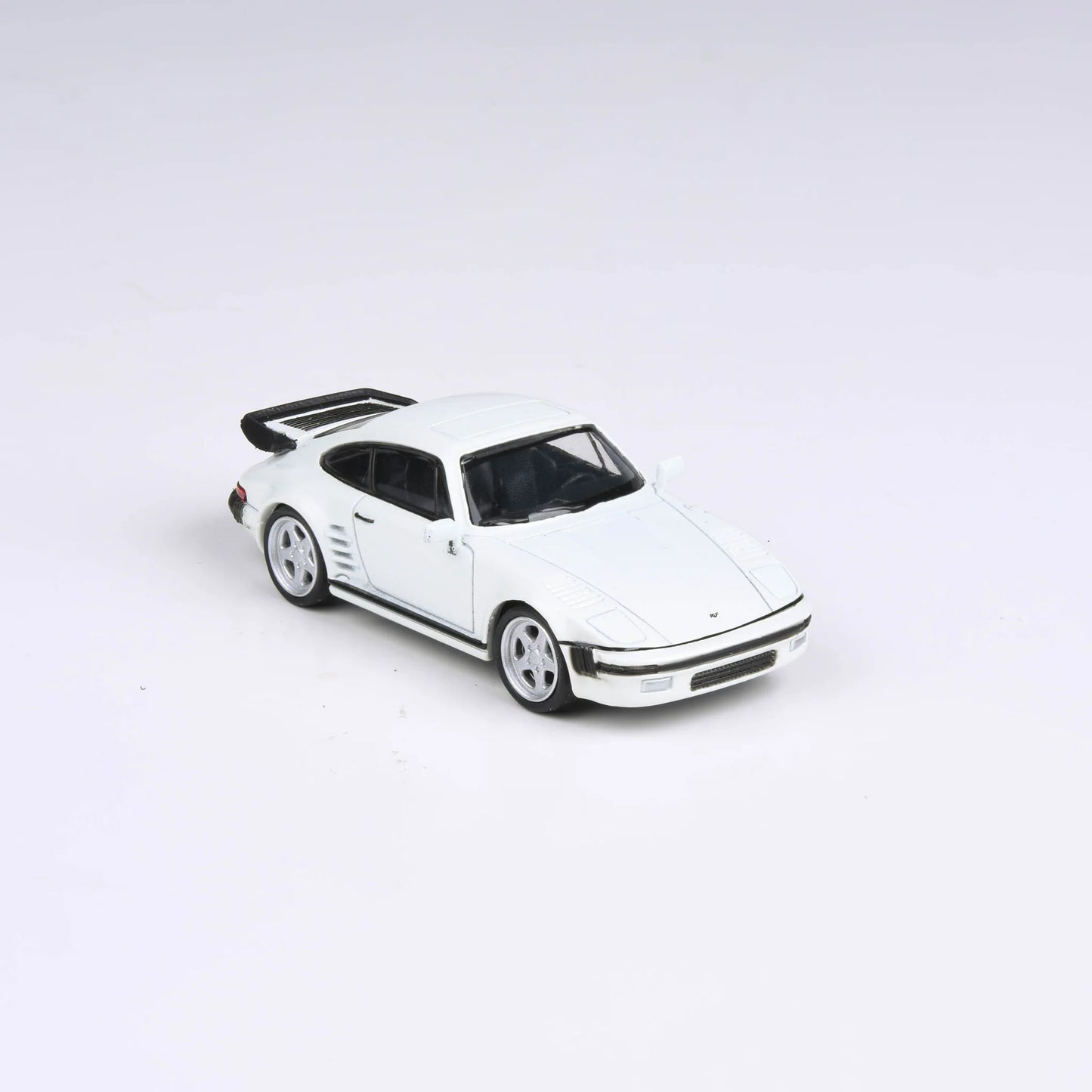 Para64 1/64 1986 RUF BTR Grand Prix White - PA-55542