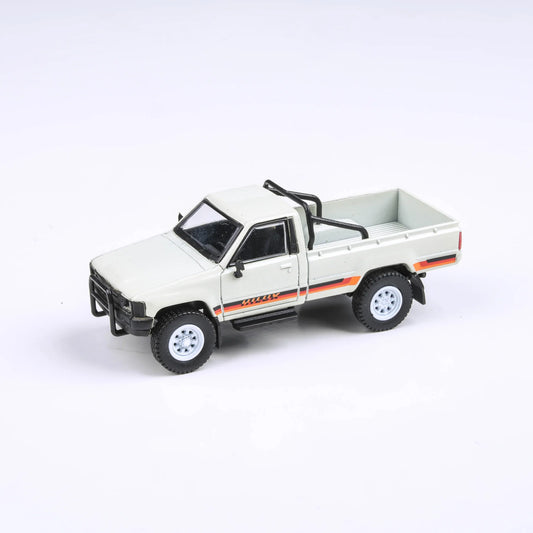 Para64 1/64 1984 Toyota Hilux Single Cab White
