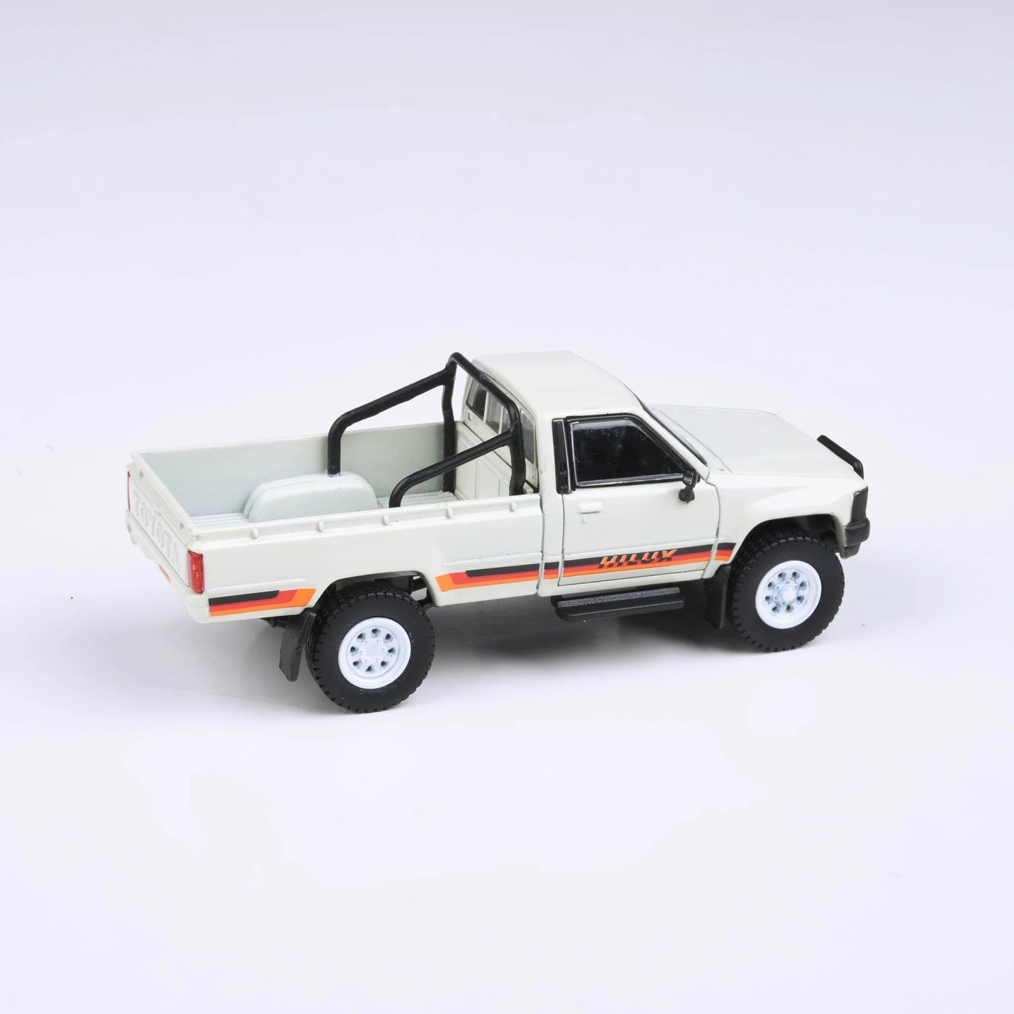 Para64 1/64 1984 Toyota Hilux Single Cab White