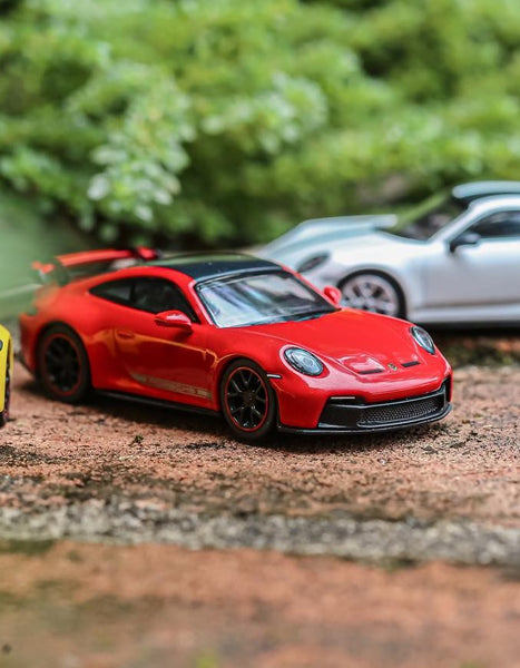 TIME MICRO 1:64 992 GT3 RS Diecast Car Model Collection Miniature