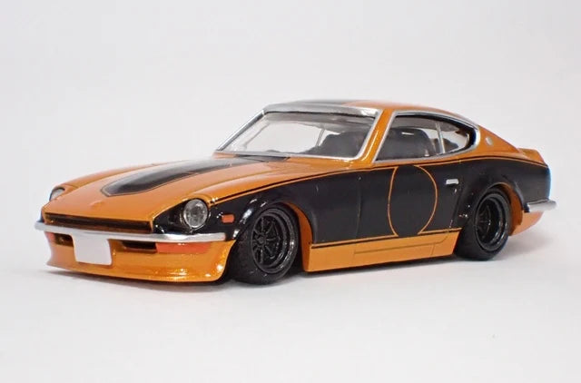 Aoshima 1/64 Grachan 14 Bullets BoostGear Custom Japan 2DrSP(4) & S30 Fairlady Z SP(5) (2 Cars Set)