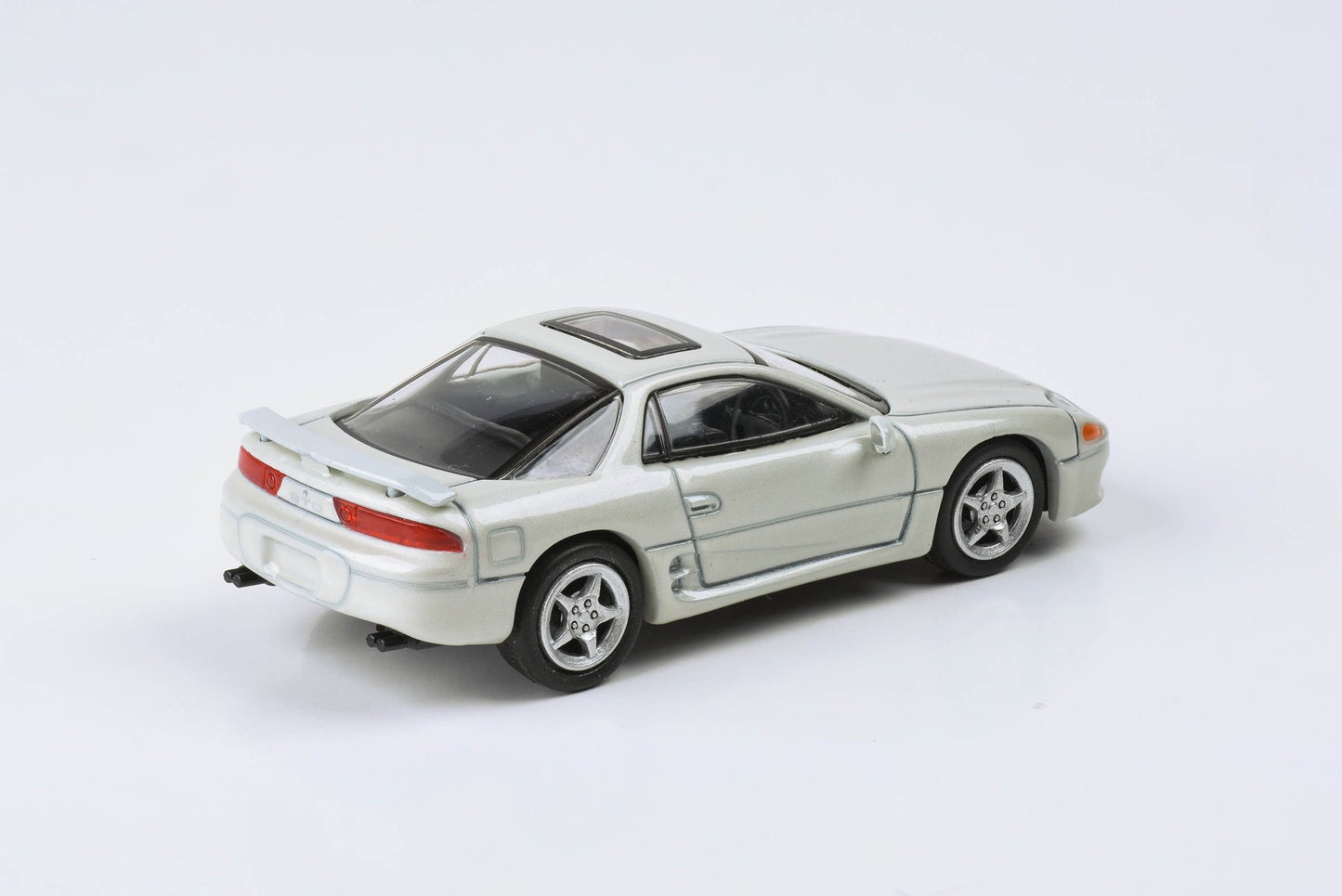 Para64 Mitsubishi GTO / 3000GT Glacier White Pearl