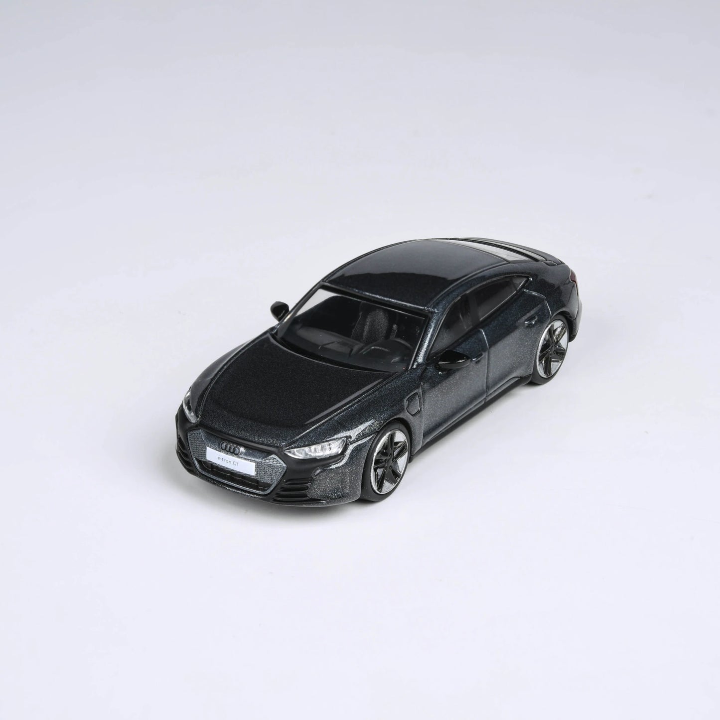 Para64 Audi E-Tron Daytona Grey