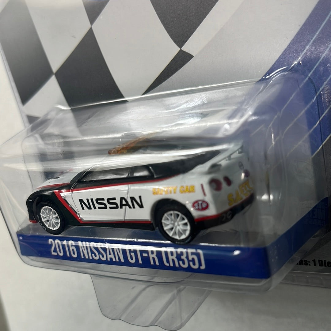 Greenlight 1/64 2016 Nissan GT-R (R35) STP