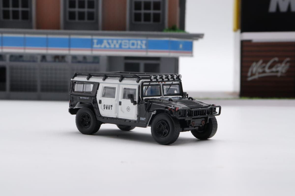1/64 Master 1999 Hummer H1 SWAT