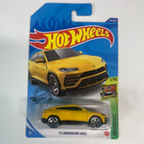 Hot Wheels 1/64 ‘17 Lamborghini Urus Yellow