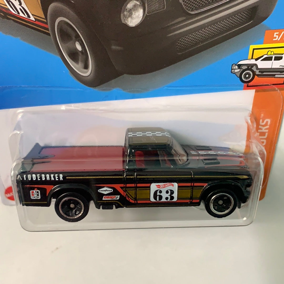 Hot Wheels 1/64 ‘63 Studebaker Champ Black