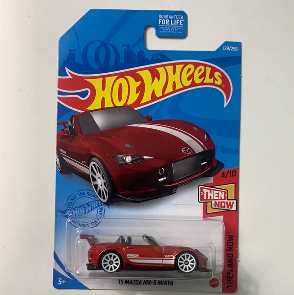 Hot Wheels 1/64 ‘15 Mazda MX-5 Miata Red