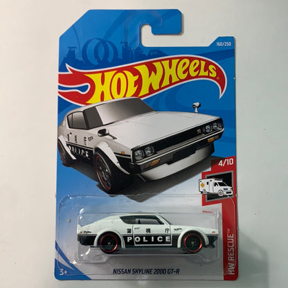 Hot Wheels Nissan Skyline 2000 GT-R Police White