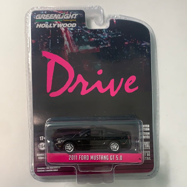 Greenlight Hollywood 1/64 2011 Ford Mustang GT 5.0 Drive