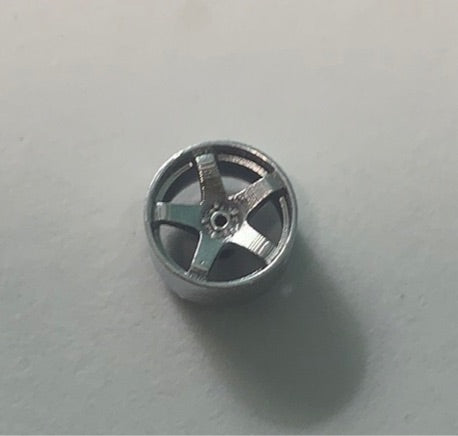 1/64 LMGT4 Wheels (Chrome)