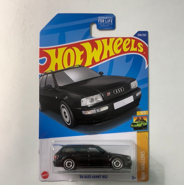 Hot Wheels ‘94 Audi Avant RS2 Black