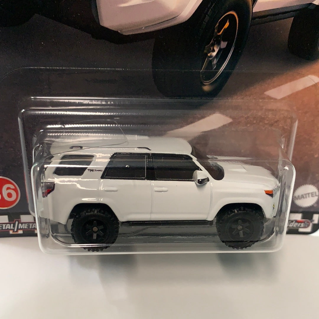 Hot Wheels 1/64 Boulevard Mix H ‘18 Toyota 4Runner White