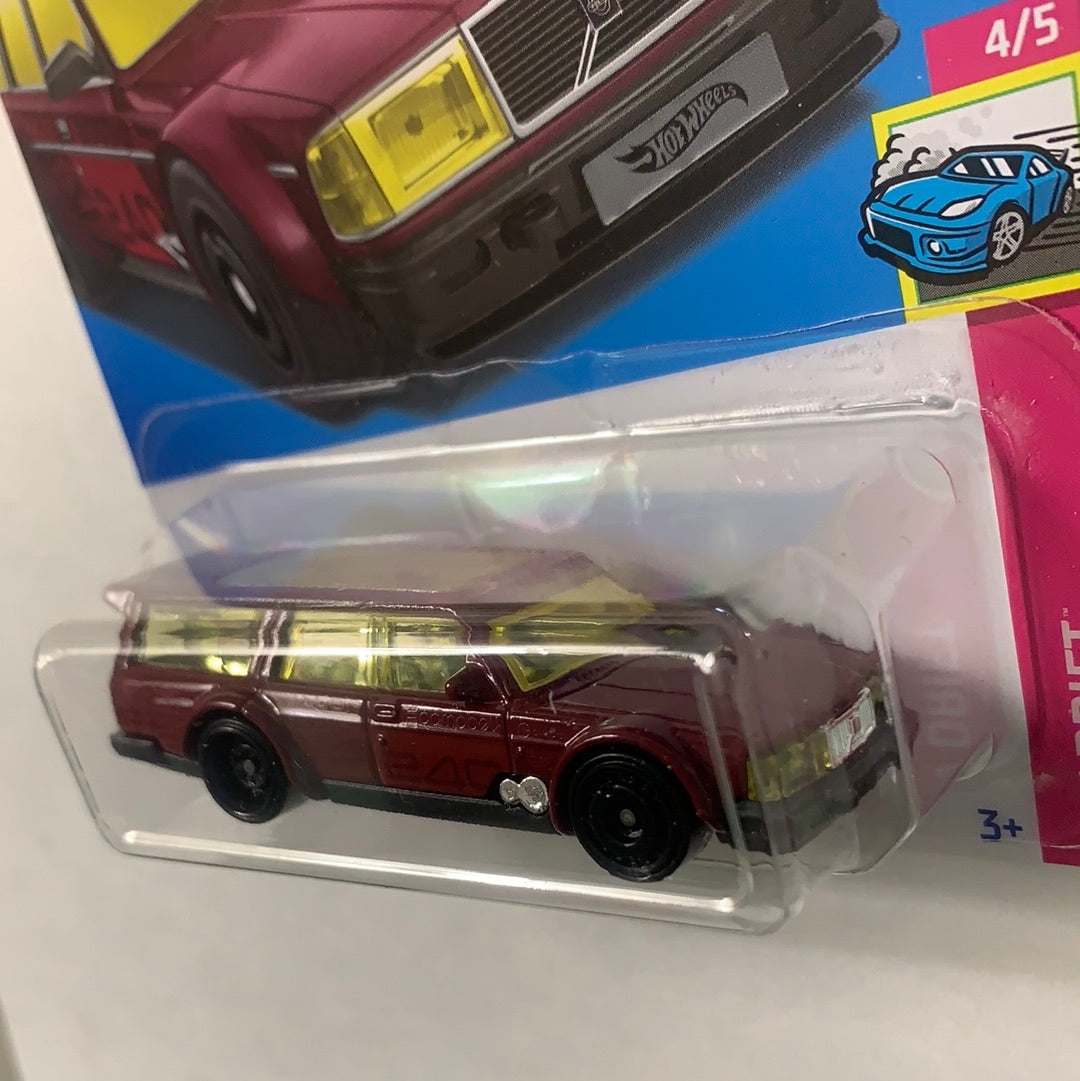 Hot Wheels 1/64 Volvo 240 Drift Wagon Red