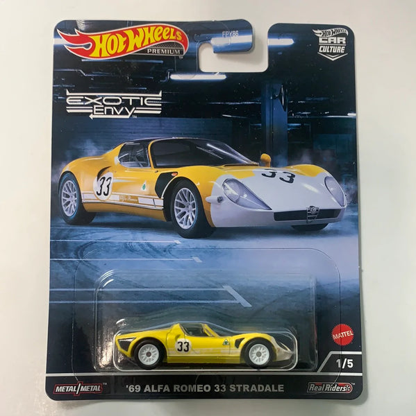 Hot Wheels Car Culture Exotic Envy 2 ‘69 Alfa Romeo 33 Stradale Yellow - Damaged Card