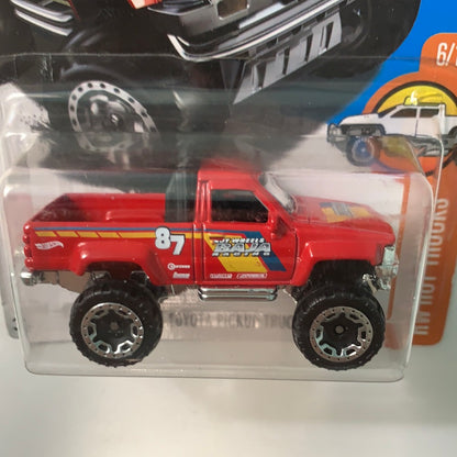 Hot Wheels 1/64 1987 Toyota Pickup Truck Red