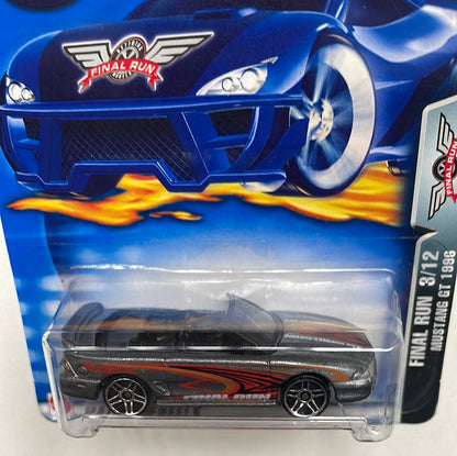 Hot Wheels 1/64 Ford Mustang GT 1996 Grey