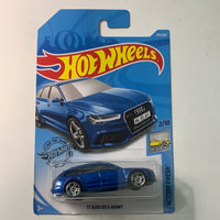 *Damaged Card* Hot Wheels 1/64 ‘17 Audi RS 6 Avant Blue