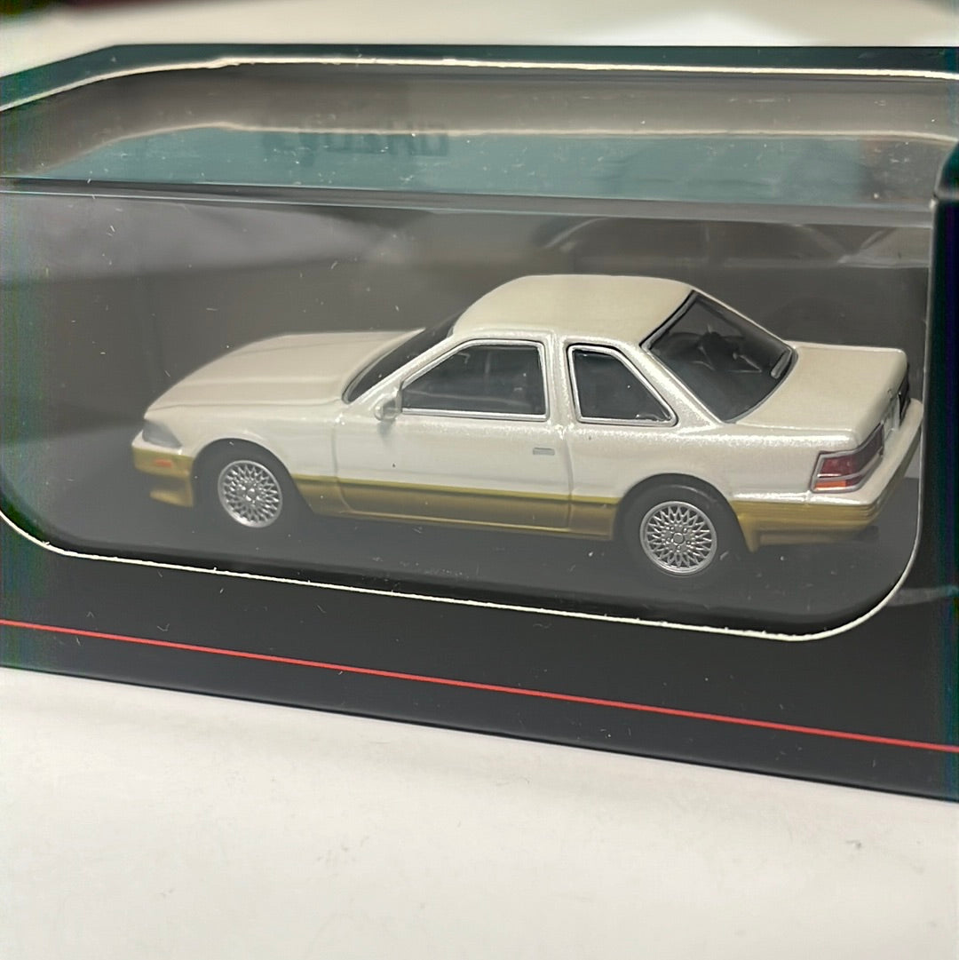 1/64 Kyosho Toyota Soarer White / Gold