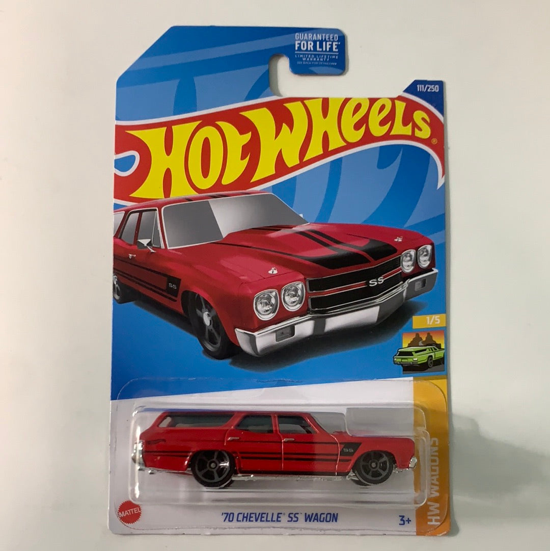 Hot Wheels 1/64 ‘70 Chevelle SS Wagon Red