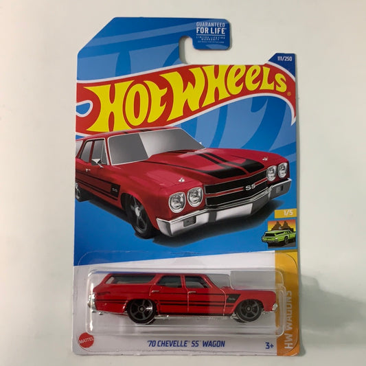 Hot Wheels 1/64 ‘70 Chevelle SS Wagon Red
