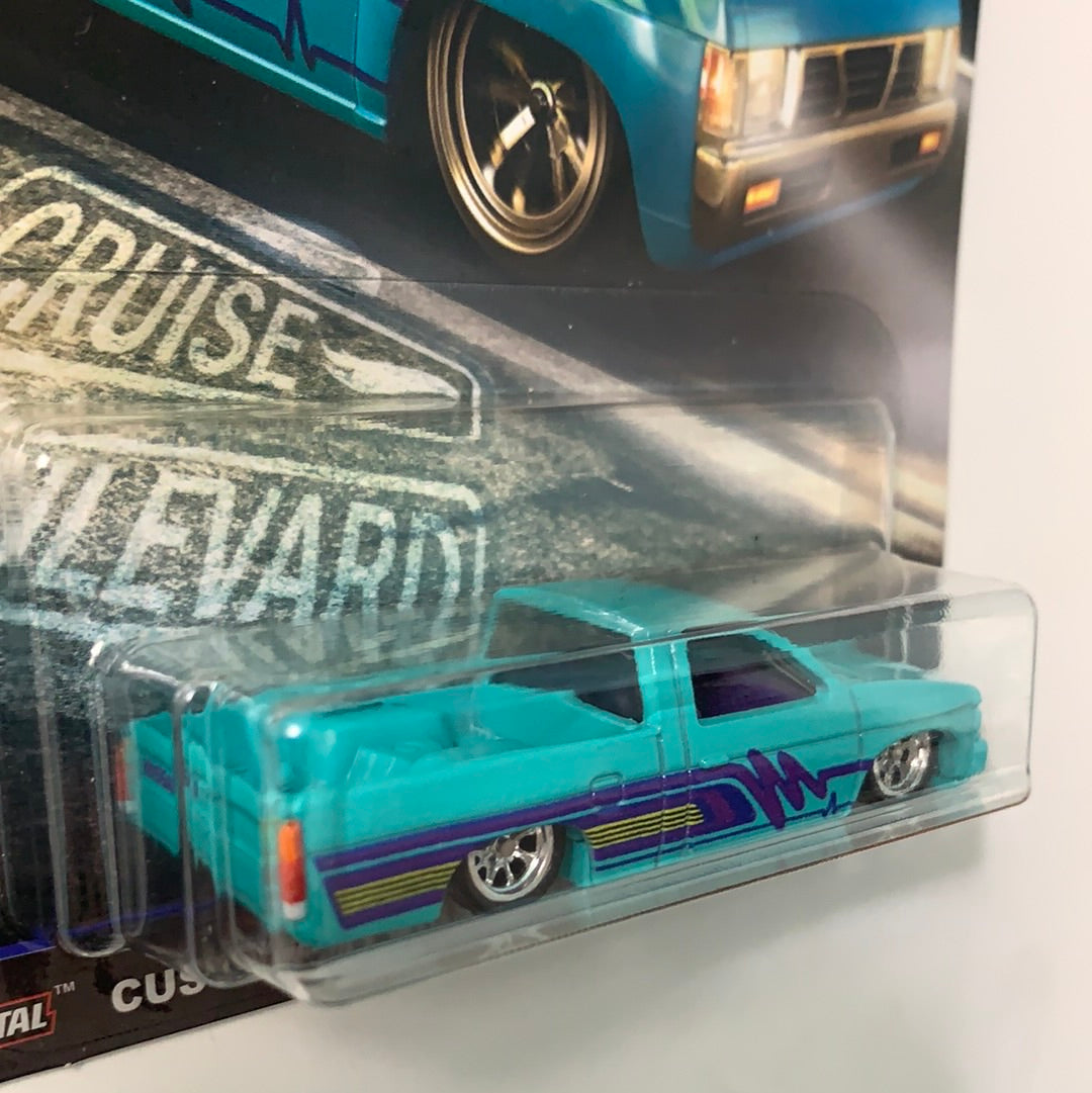 Hot Wheels 1/64 Car Culture Cruise Blvd Custom ‘93 Nissan Hardbody D21 Green